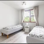 Apartment Easy And Short From The Airport *